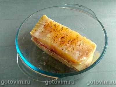 Жареное филе пангасиуса со спагетти из кабачков