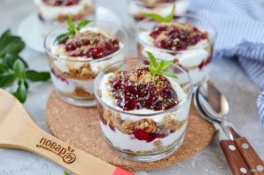 Десерт в стакане