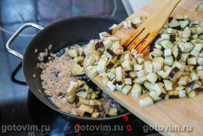 Южный борщ с баклажанами