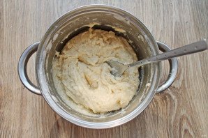 Пирог с ревенем и малиной