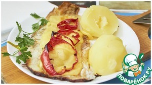 Пангасиус с сыром и овощами