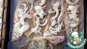 Пангасиус с сыром и овощами