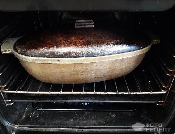 Рецепт: Барашек на подушке из розмарина и мяты - Рёбрышки барашка на подушке из розмарина и мяты Запечённый в духовку