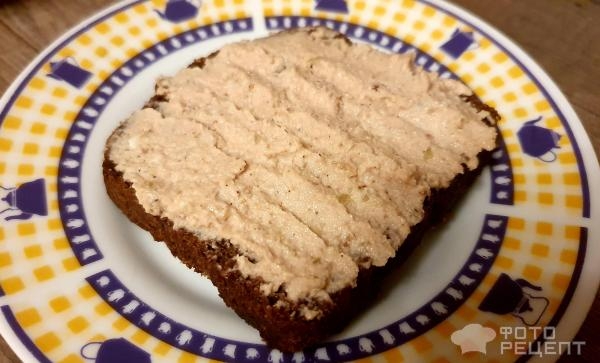 Рецепт: Паштет из яиц - классический яичный паштет с грецкими орехами и луком