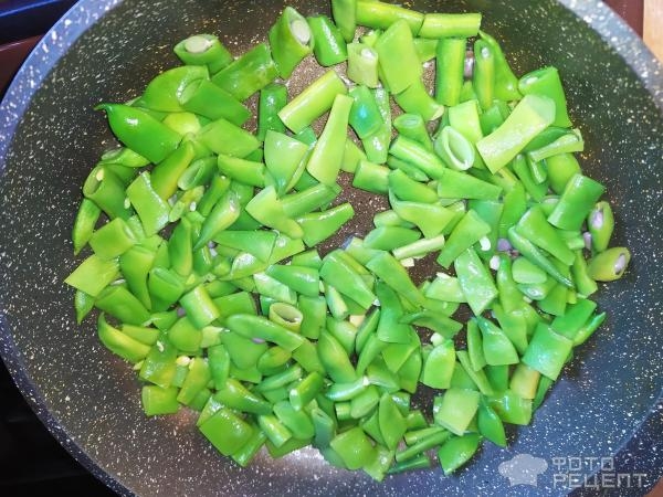 Рецепт: Стручковая фасоль с яйцами - быстро и очень вкусно!