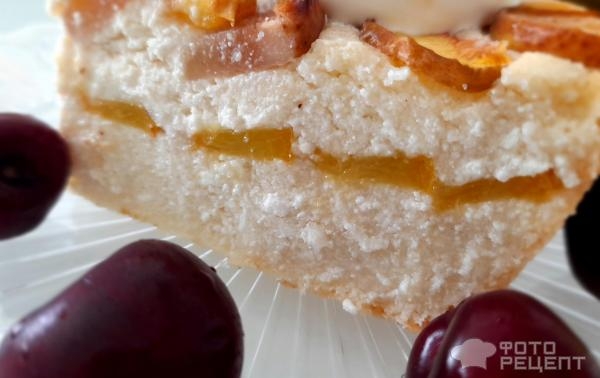 Рецепт: Запеканка творожно-фруктовая - Двуслойная творожная запеканка с нектаринами и грушами, из домашнего творога.