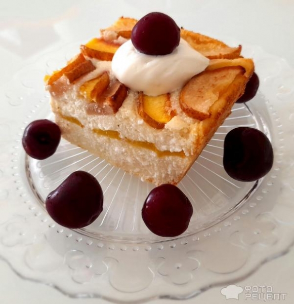 Рецепт: Запеканка творожно-фруктовая - Двуслойная творожная запеканка с нектаринами и грушами, из домашнего творога.