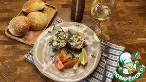 Скумбрия под сливочным сыром с овощами