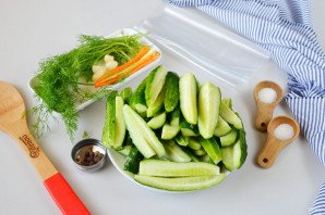 Рецепт засолки огурцов в пакете