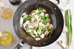 Курица по-китайски с рисом Курица по-китайски с рисом