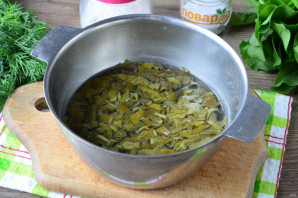 Огурцы с щавелем на зиму