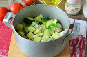 Цукини с помидорами и перцем на зиму Цукини с помидорами и перцем на зиму