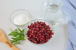 Компот из красной смородины