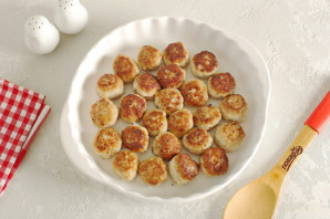 Фрикадельки в соусе "Бешамель"