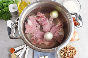 Харчо из говядины с ткемали Харчо из говядины с ткемали