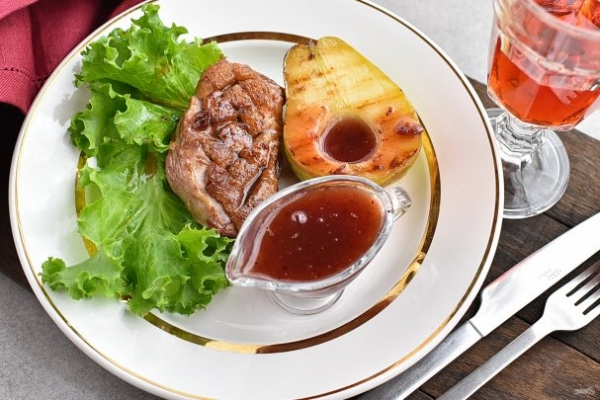 Утиные грудки под соусом Утиные грудки под соусом