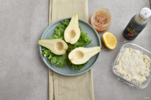 Салат с грушей