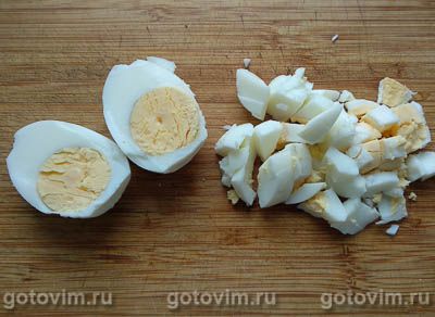 Салат «Гурман» с копченым кальмаром Салат «Гурман» с копченым кальмаром