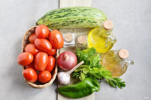 Салат из кабачков и помидоров Салат из кабачков и помидоров