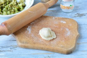 Пельмени с брокколи Пельмени с брокколи