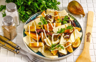 Салат с инжиром и моцареллой