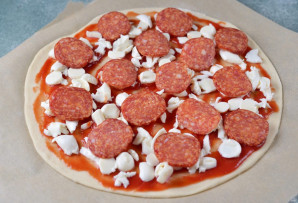 Пицца "Пепперони" с моцареллой Пицца "Пепперони" с моцареллой