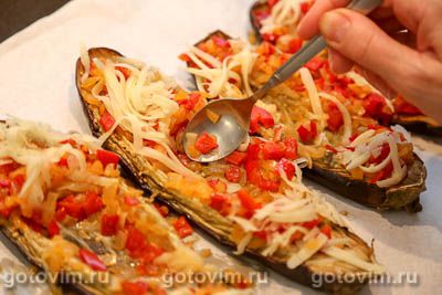 Баклажаны с яйцом и сыром в духовке