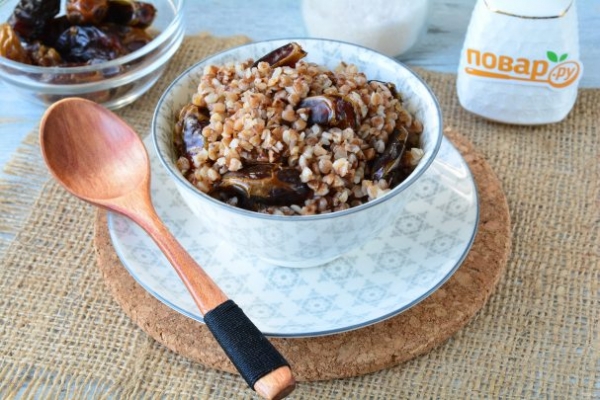 Гречка с финиками Гречка с финиками