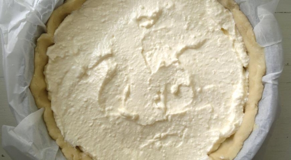 Тарт с творожно-сливочной начинкой и вишней, пошаговый рецепт с фото