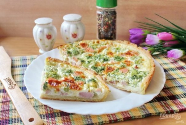 Киш с брокколи и шпинатом Киш с брокколи и шпинатом