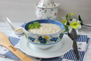 Жидкая овсянка на воде