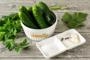 Быстрые малосольные огурцы в пакете