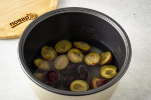 Компот из сливы в мультиварке Компот из сливы в мультиварке