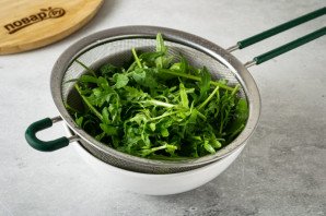 Салат с рукколой и тофу