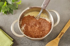 Брауни с вишней в мультиварке Брауни с вишней в мультиварке