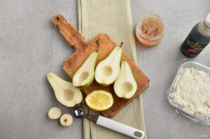 Салат с грушей