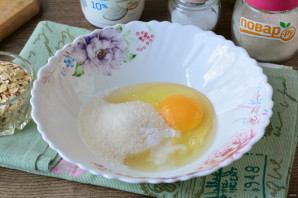 Творожная запеканка с геркулесом и яблоками