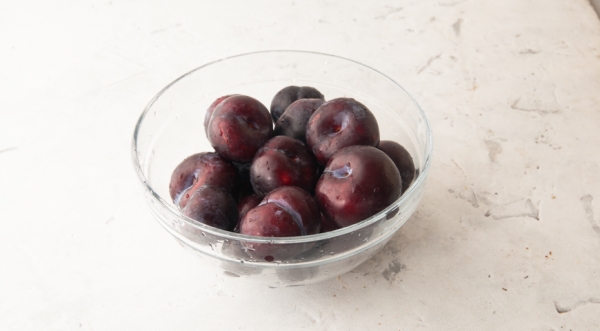 Маринованные сливы, пошаговый рецепт с фото