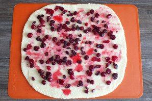 Творожный рулет с клюквой Творожный рулет с клюквой