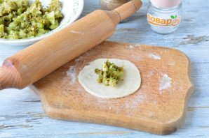 Пельмени с брокколи Пельмени с брокколи
