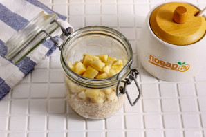 Ленивая овсянка с бананом Ленивая овсянка с бананом