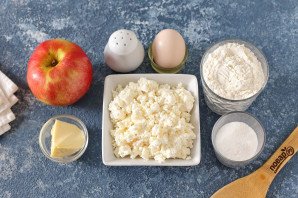 Ленивые вареники с яблоком