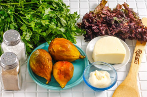 Салат с инжиром и моцареллой