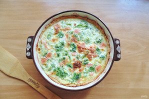 Киш с брокколи и шпинатом Киш с брокколи и шпинатом