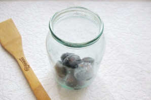 Компот из яблок и слив на зиму