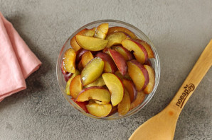 Кростата со сливами Кростата со сливами