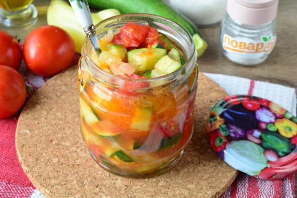 Цукини с помидорами и перцем на зиму Цукини с помидорами и перцем на зиму