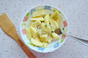 Картофель с сельдереем в духовке Картофель с сельдереем в духовке