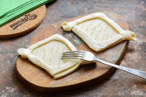 Слойки с творогом и персиками Слойки с творогом и персиками