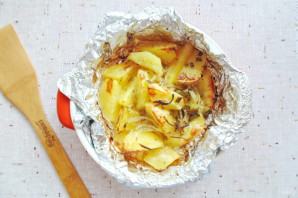 Картофель с сельдереем в духовке Картофель с сельдереем в духовке